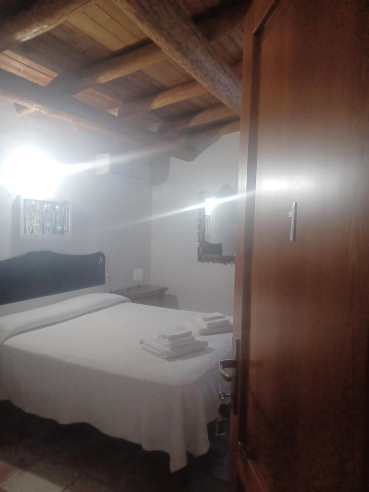 B&B Helios Il Tuo Relax In Sardegna Сан-Теодоро Екстер'єр фото